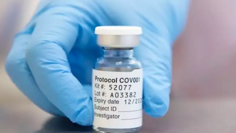 Vial of vaccine covid collaborative